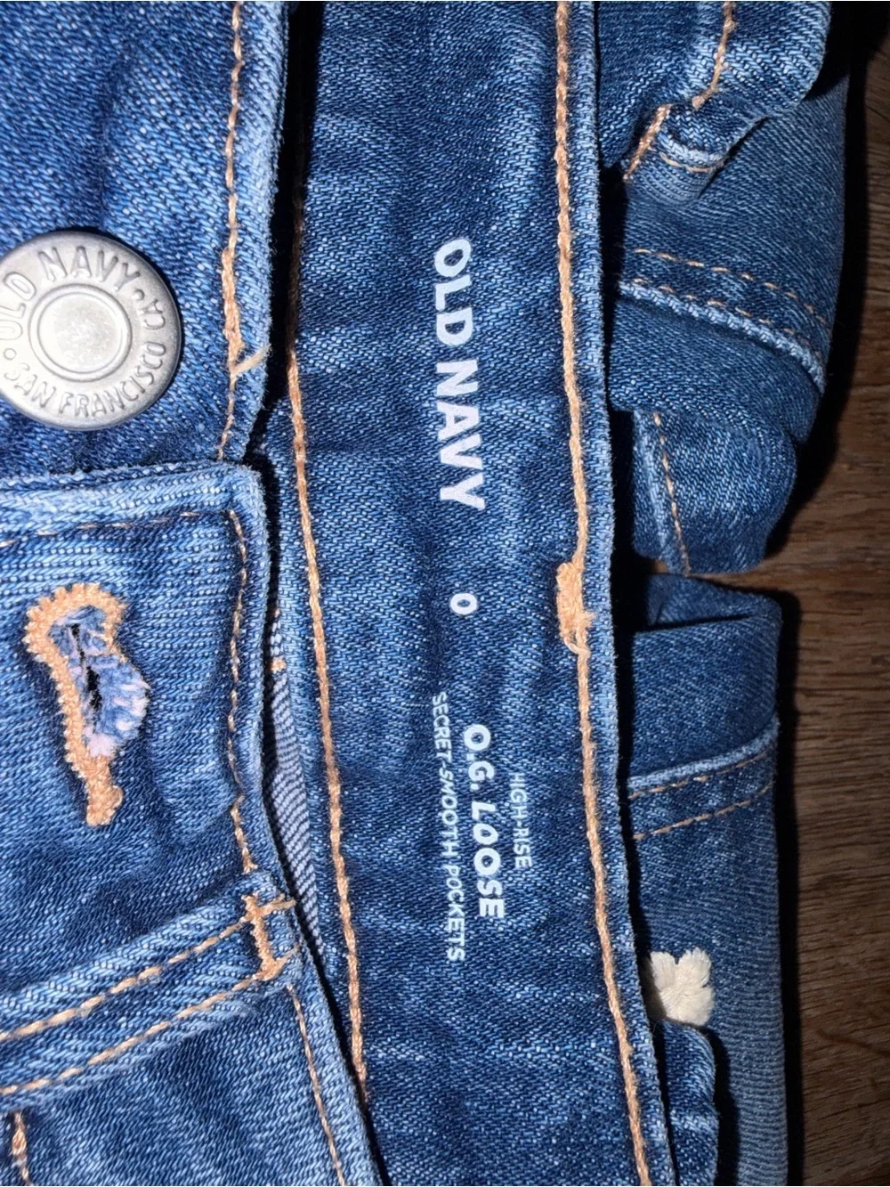 Old Navy High-Rise Embroidered Blue Jeans - Picture 4 of 5